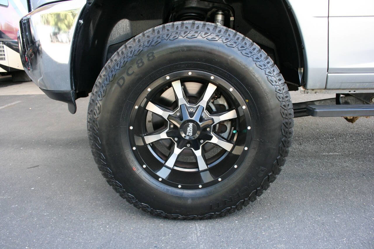 Used 2015 RAM 2500 Tradesman w/ Chrome Appearance Group AWD/4WD image 9