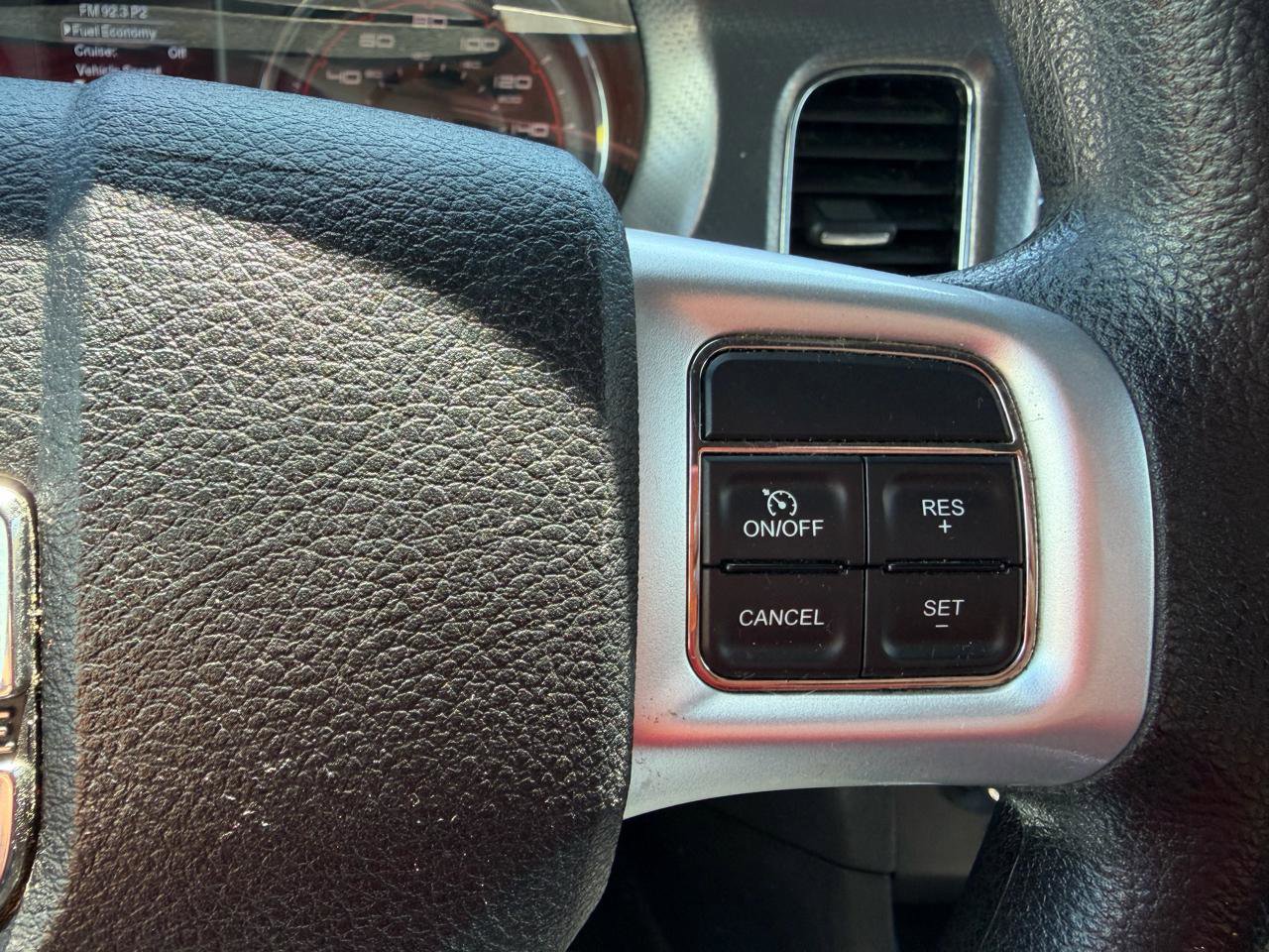 Used 2013 Dodge Charger SE RWD image 18