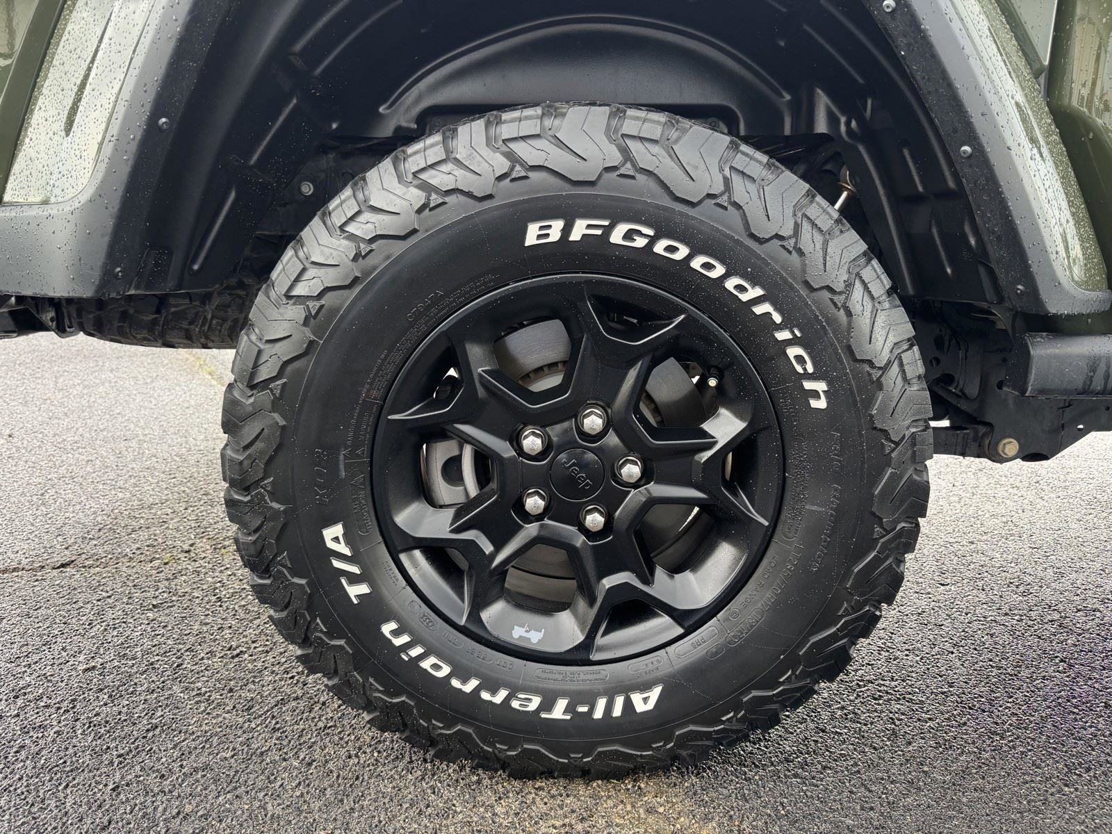 Used 2023 Jeep Gladiator Willys image 42