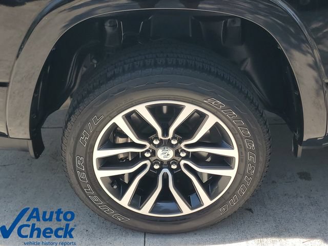 Used 2025 RAM 1500 Limited AWD/4WD image 9
