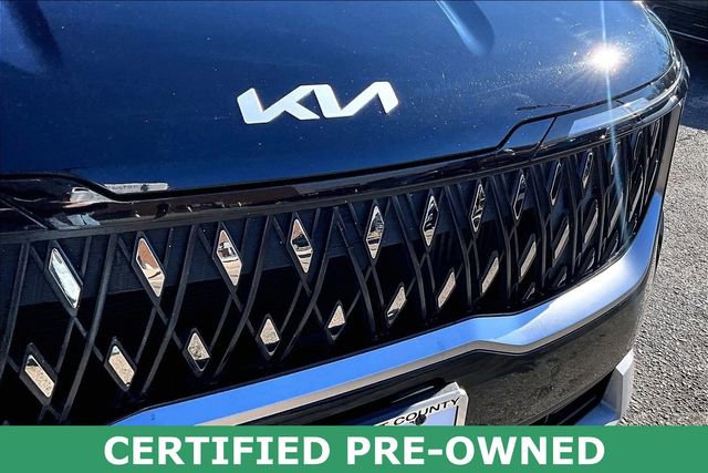 Certified 2025 Kia Carnival EX image 28