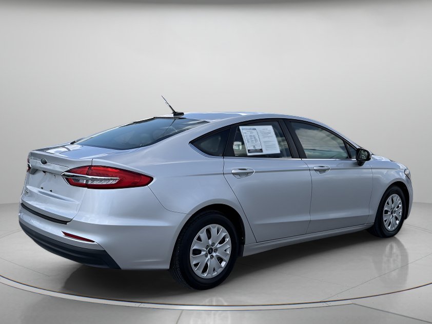 Used 2019 Ford Fusion S FWD image 3