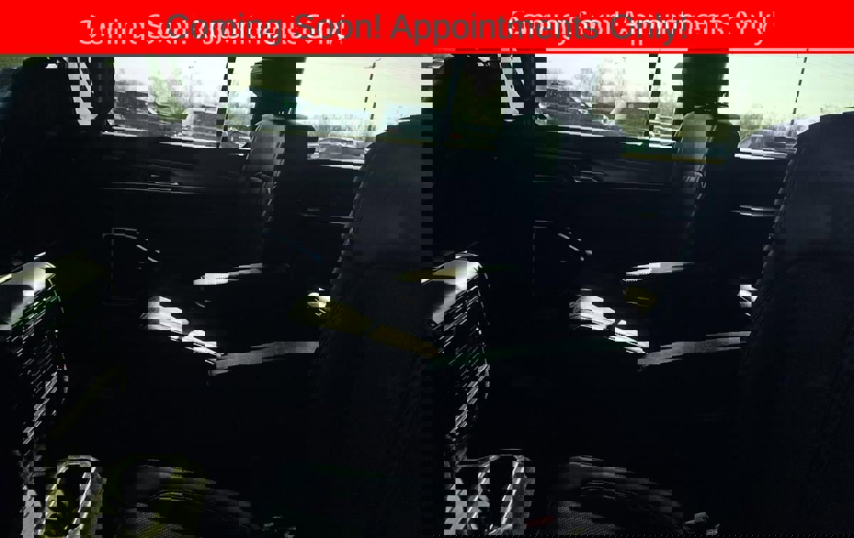 Used 2023 Jeep Wagoneer Series II AWD/4WD image 9