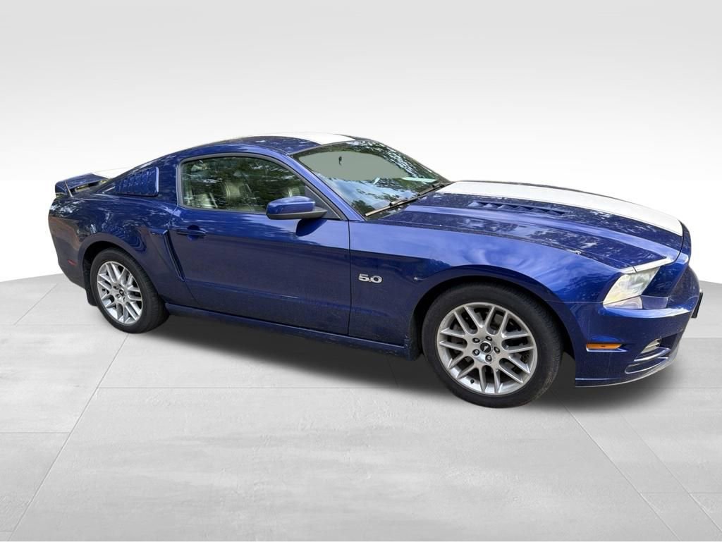 Used 2014 Ford Mustang GT Premium w/ Electronics Package RWD image 9
