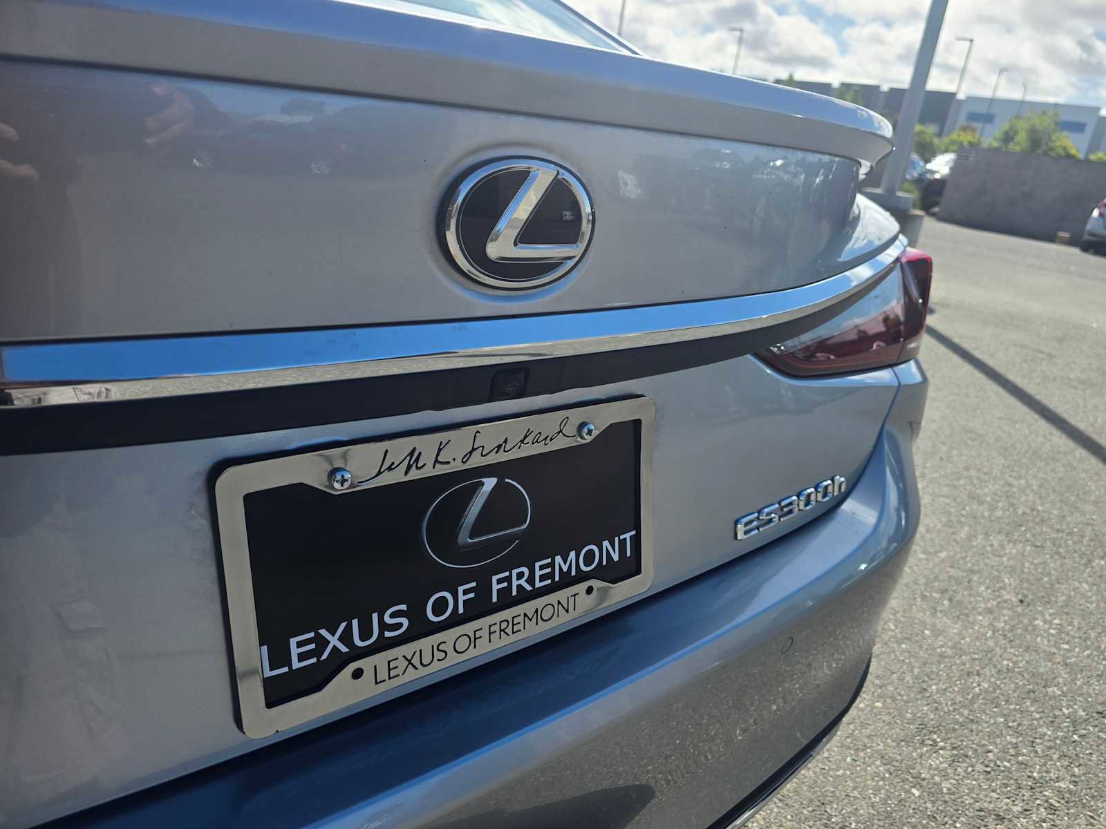 Certified 2025 Lexus ES 300h w/ Premium Package FWD image 13