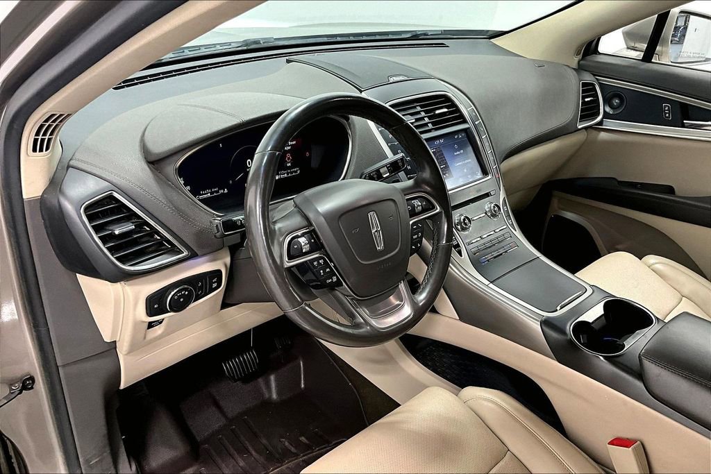 Used 2020 Lincoln Nautilus Reserve w/ Equipment Group 201A FWD image 16