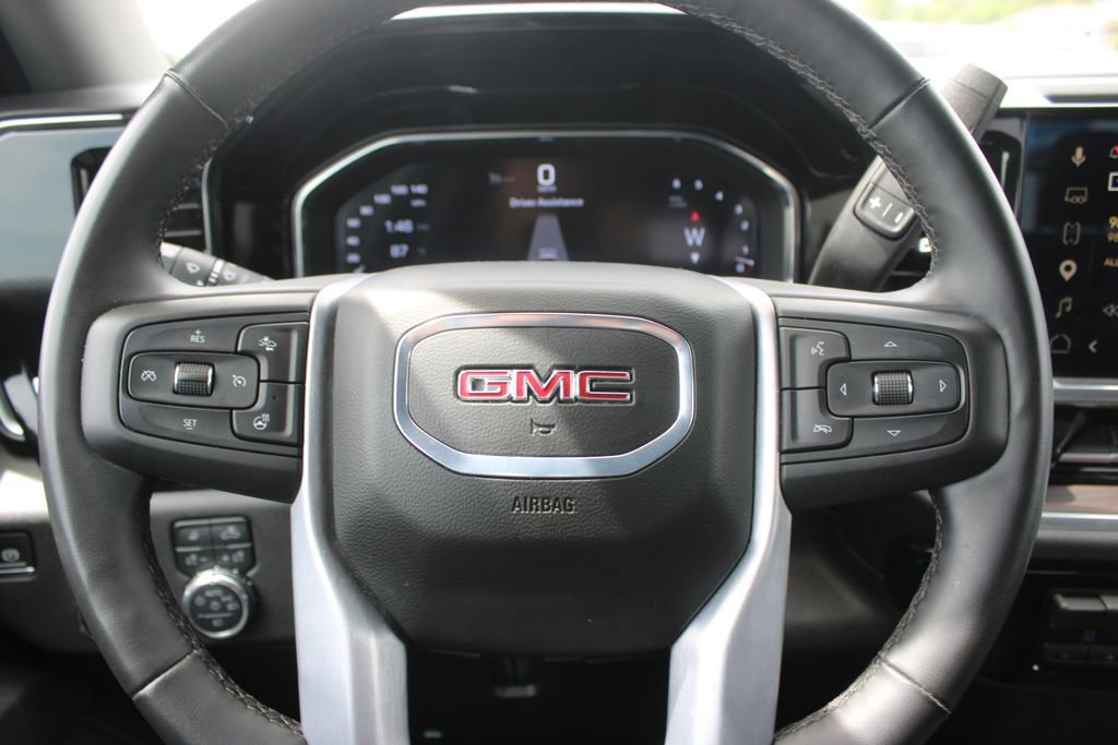 Used 2025 GMC Sierra 1500 SLT AWD/4WD image 34