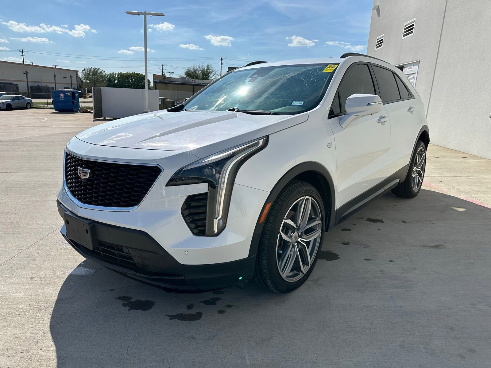 Used 2023 Cadillac XT4 Sport w/ Enhanced Visibility Package image 3