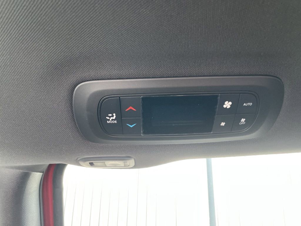 New 2026 Chrysler Pacifica Limited image 19