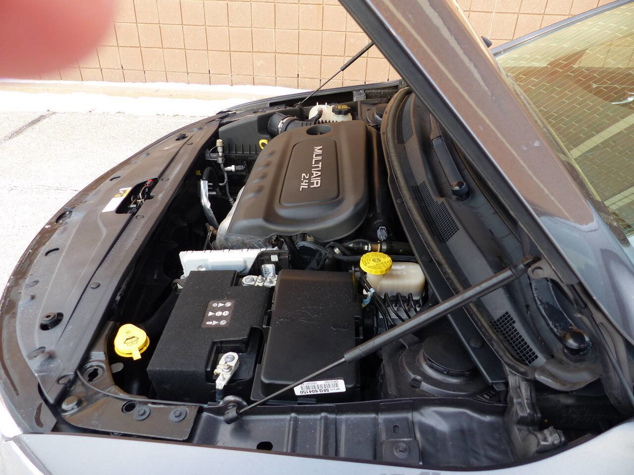 Used 2016 Chrysler 200 Limited w/ Convenience Group image 16