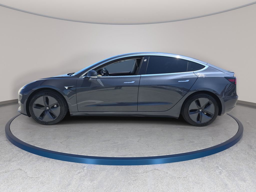 Used 2018 Tesla Model 3 Long Range RWD image 9