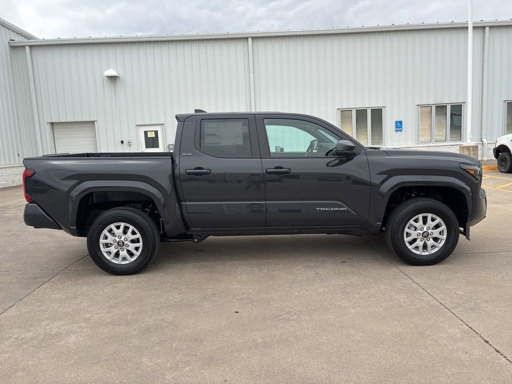 New 2026 Toyota Tacoma SR5 image 5