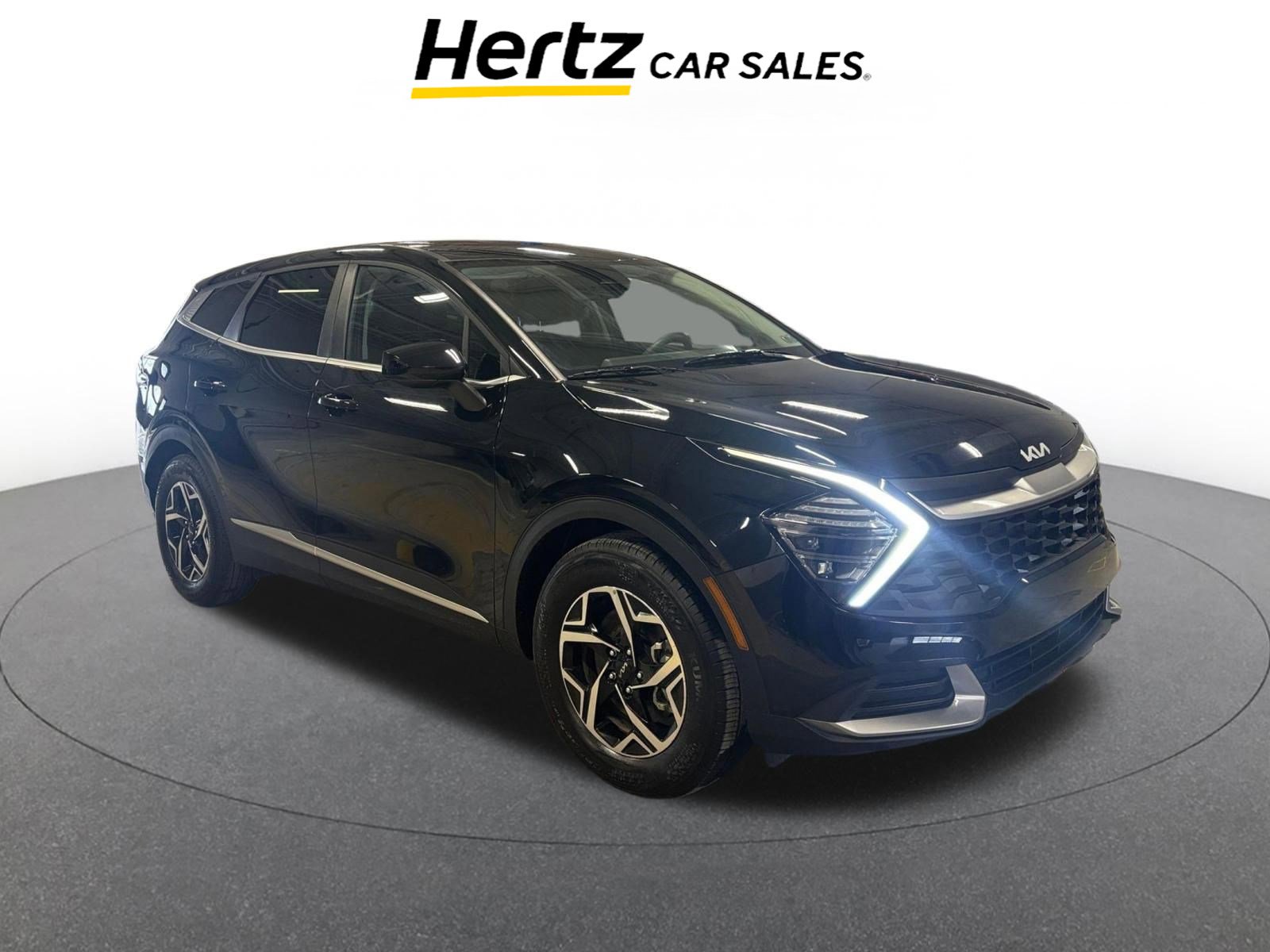 Used 2025 Kia Sportage LX image 1