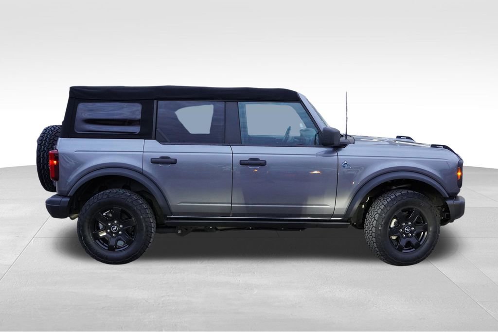Used 2022 Ford Bronco Black Diamond AWD/4WD image 3