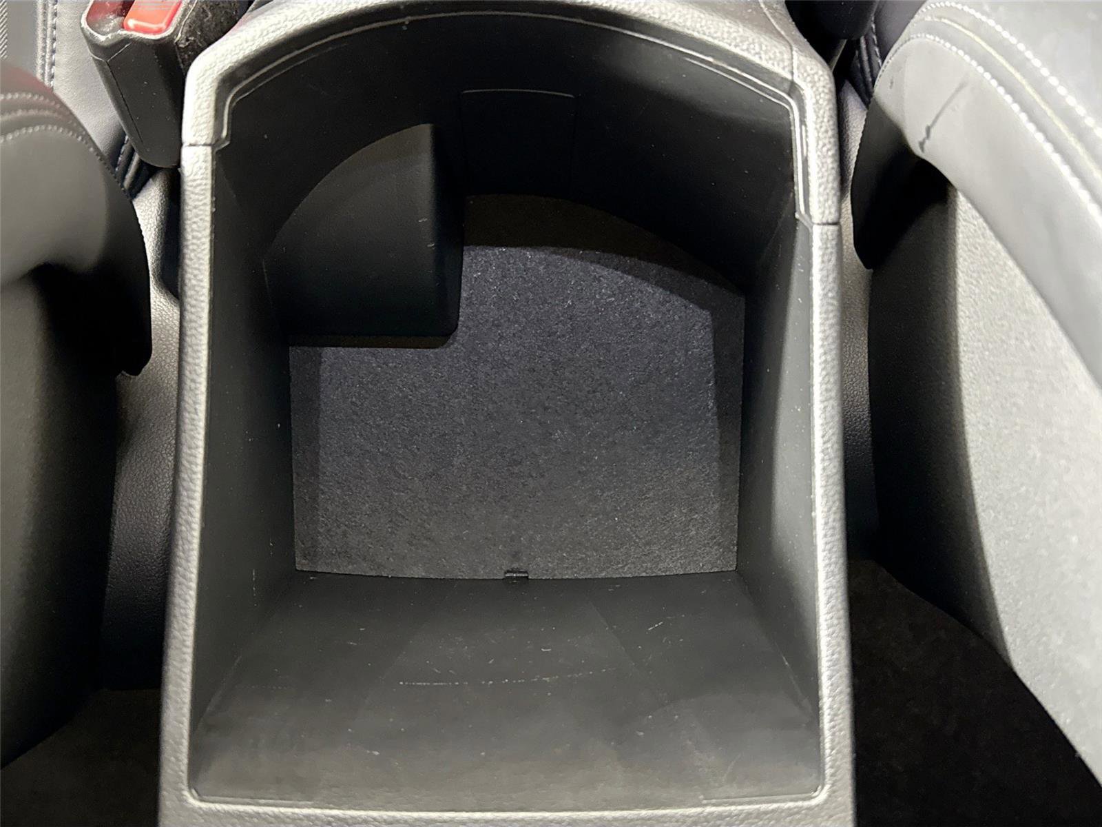 Used 2021 Hyundai Veloster N image 33