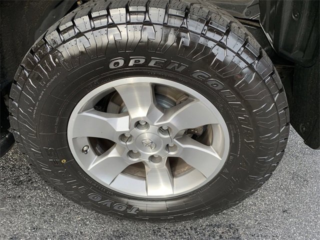 Used 2013 Toyota 4Runner Limited image 34