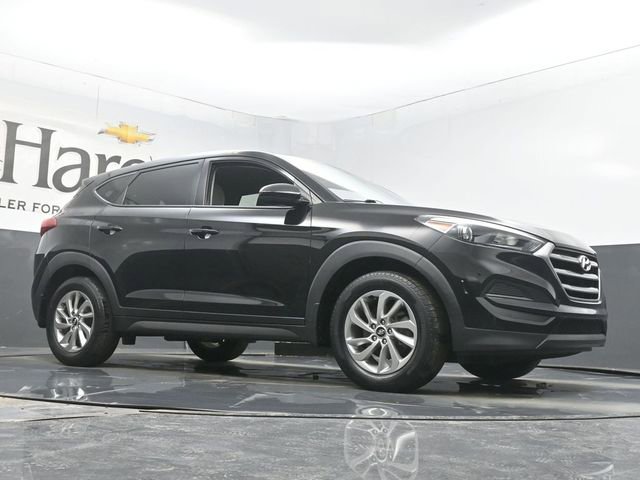 Used 2017 Hyundai Tucson SE image 2