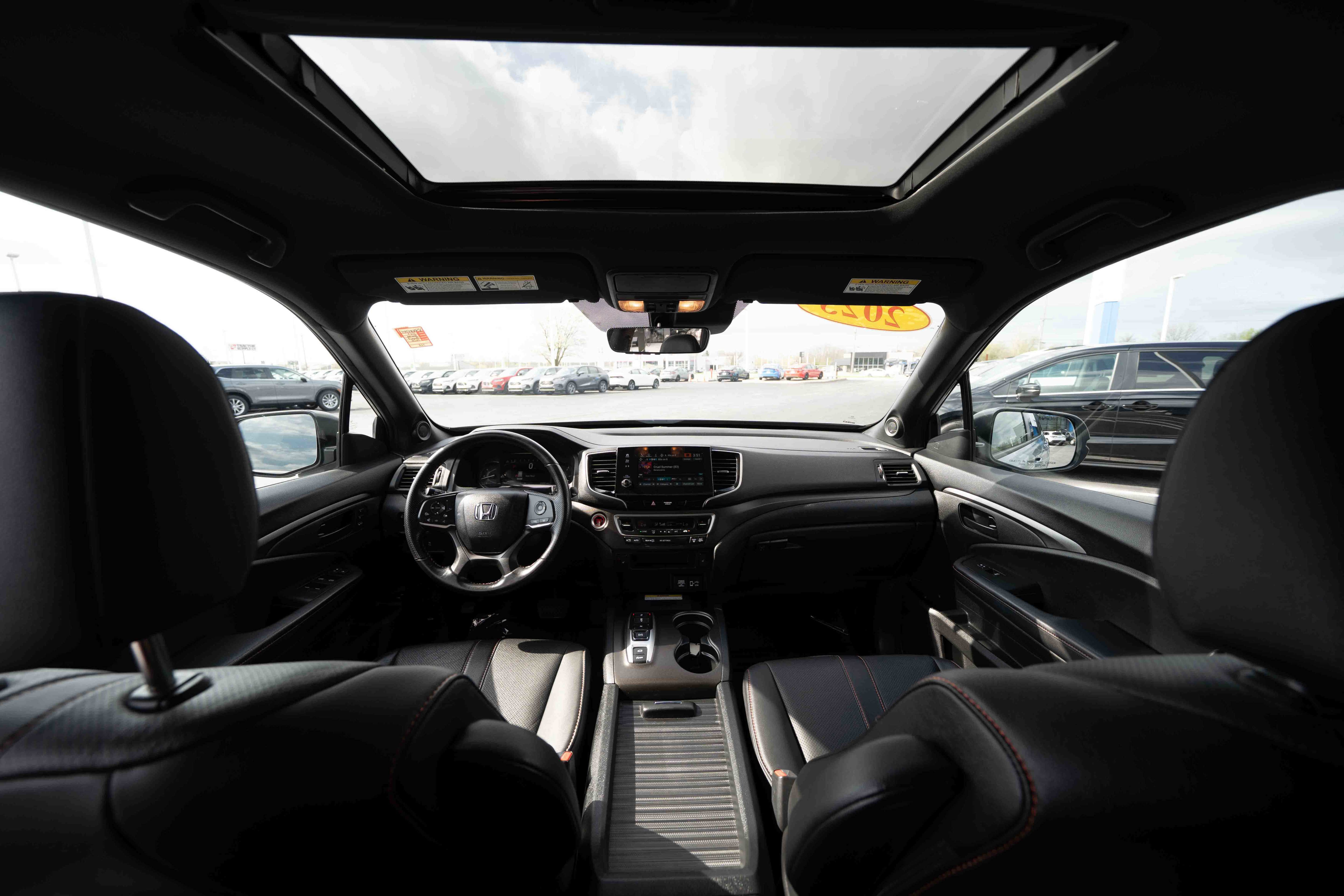 Used 2023 Honda Passport TrailSport image 19