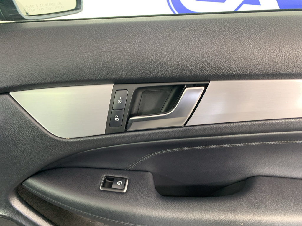 Used 2013 Mercedes-Benz C 250 Coupe image 31