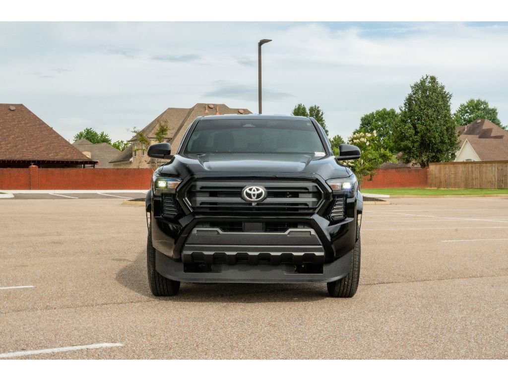 Used 2024 Toyota Tacoma SR RWD image 2