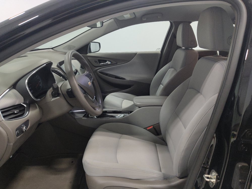 Used 2021 Chevrolet Malibu LT FWD image 17