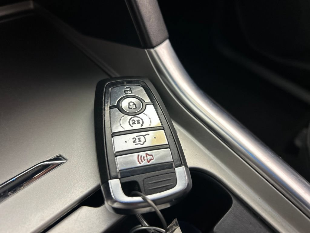 Used 2024 Ford Explorer XLT w/ Equipment Group 202A AWD/4WD image 16