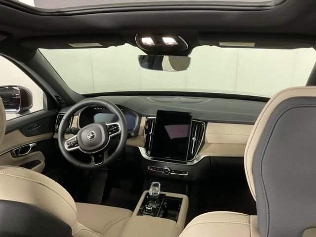 New 2026 Volvo XC90 B6 Plus image 16