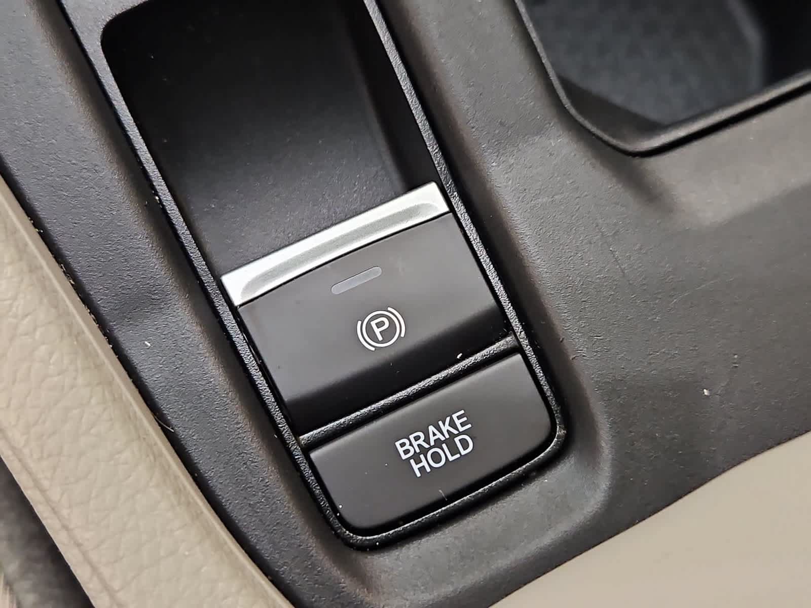 Certified 2024 Honda Accord EX image 32