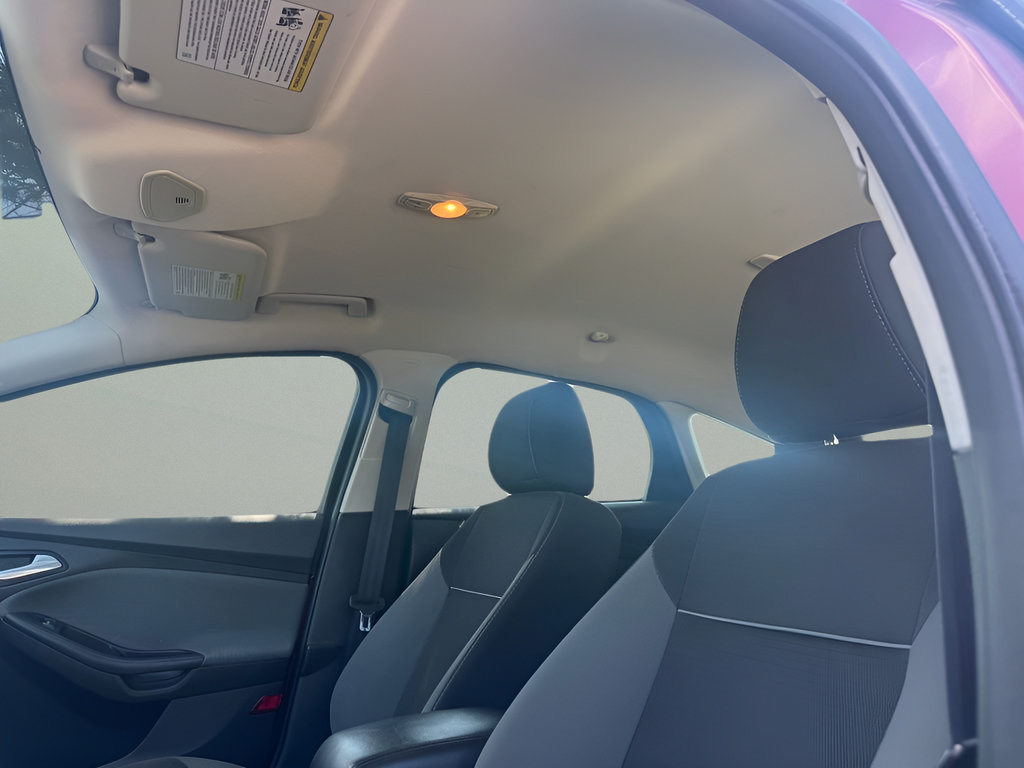 Used 2013 Ford Focus SE FWD image 15