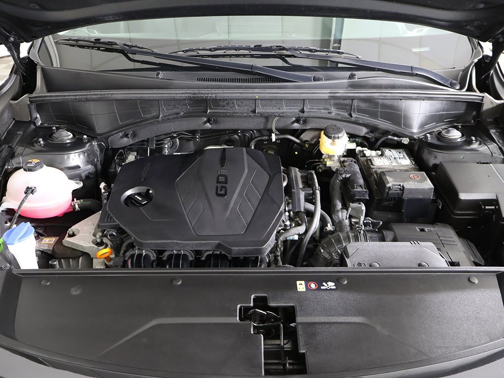 Used 2023 Kia Sorento LX image 20