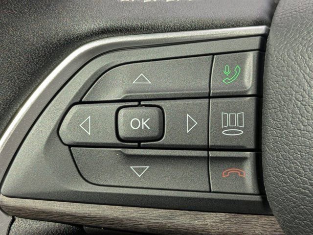 New 2025 Jeep Grand Cherokee Limited w/ Black Appearance Package image 22