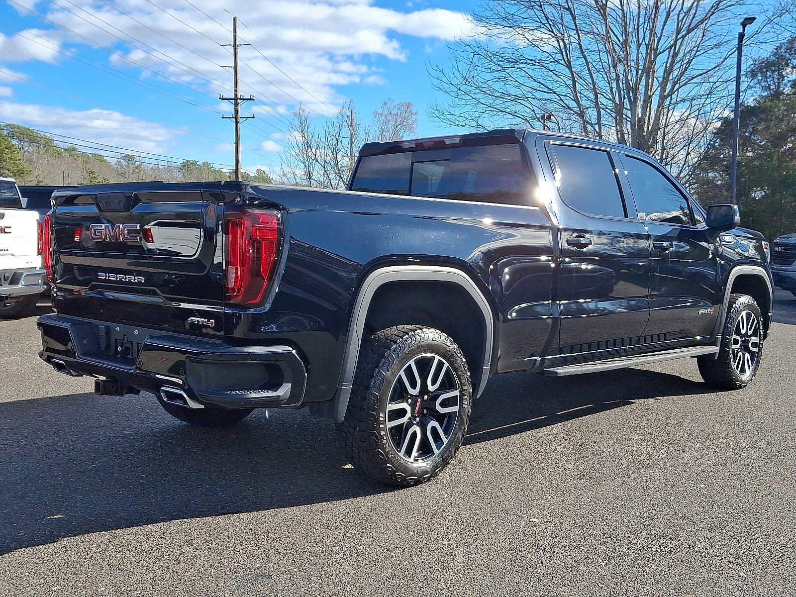 Used 2022 GMC Sierra 1500 AT4 w/ AT4 Premium Package image 6