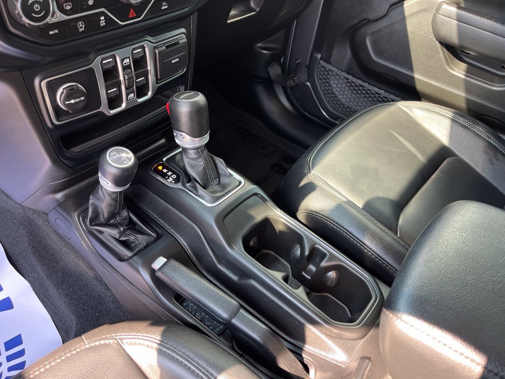 Used 2023 Jeep Gladiator Sport AWD/4WD image 12