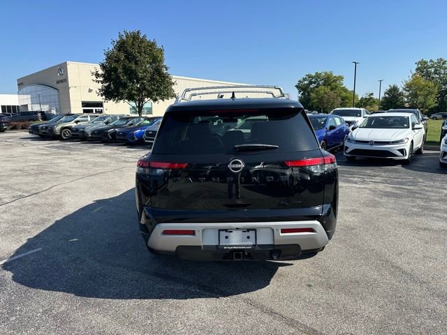 Used 2022 Nissan Pathfinder SL w/ SL Premium Package image 6