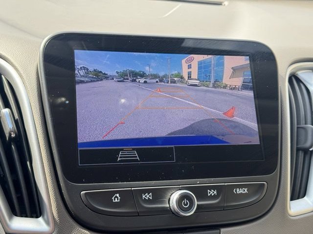 Used 2023 Chevrolet Malibu LS FWD image 17