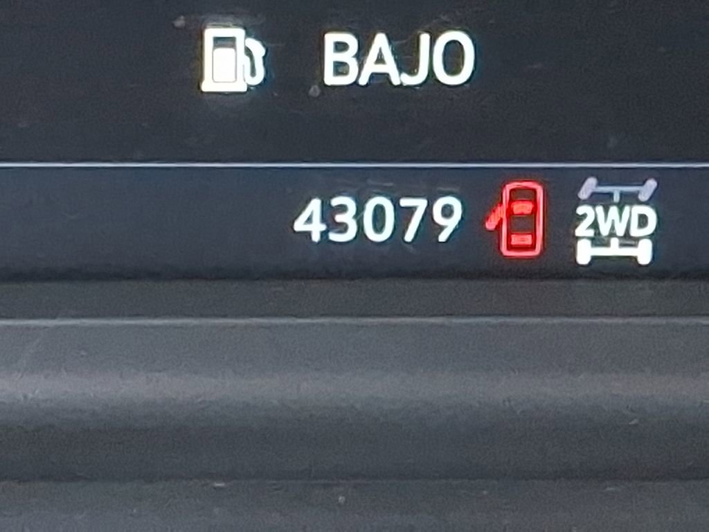 Used 2022 Chevrolet Silverado 2500 LT w/ Convenience Package image 19