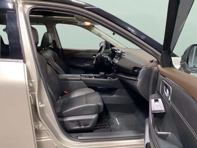 Used 2021 Nissan Rogue Platinum AWD/4WD image 31