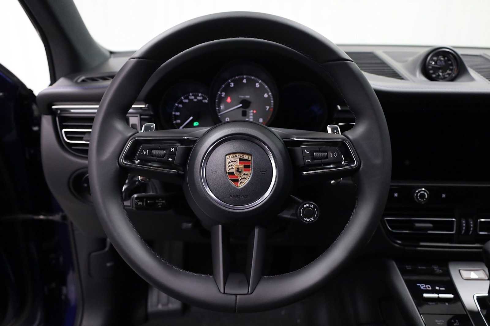 New 2026 Porsche Macan S image 25