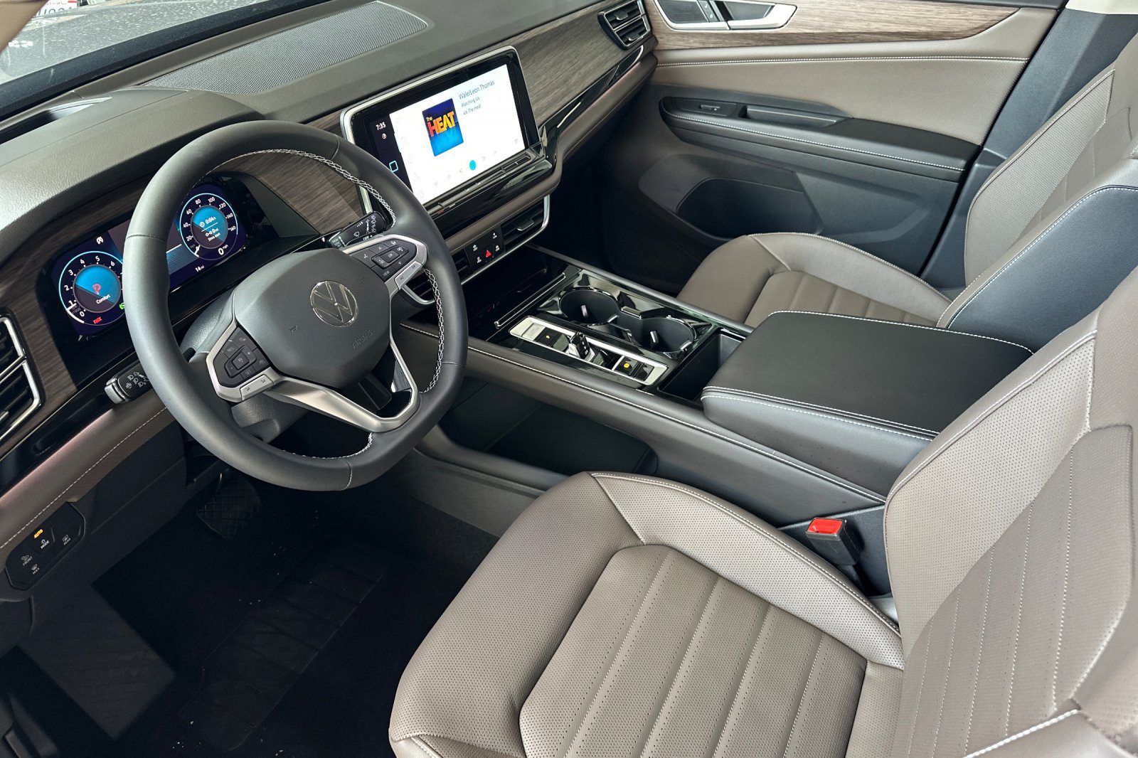 New 2026 Volkswagen Atlas SEL AWD/4WD image 8