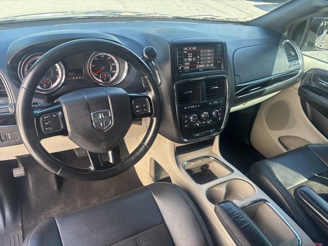 Used 2019 Dodge Grand Caravan SXT FWD image 13