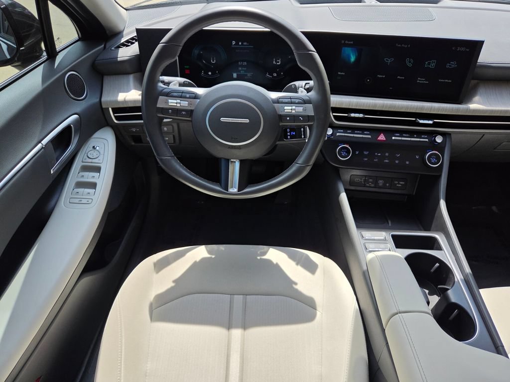Used 2025 Hyundai Sonata SEL FWD image 14