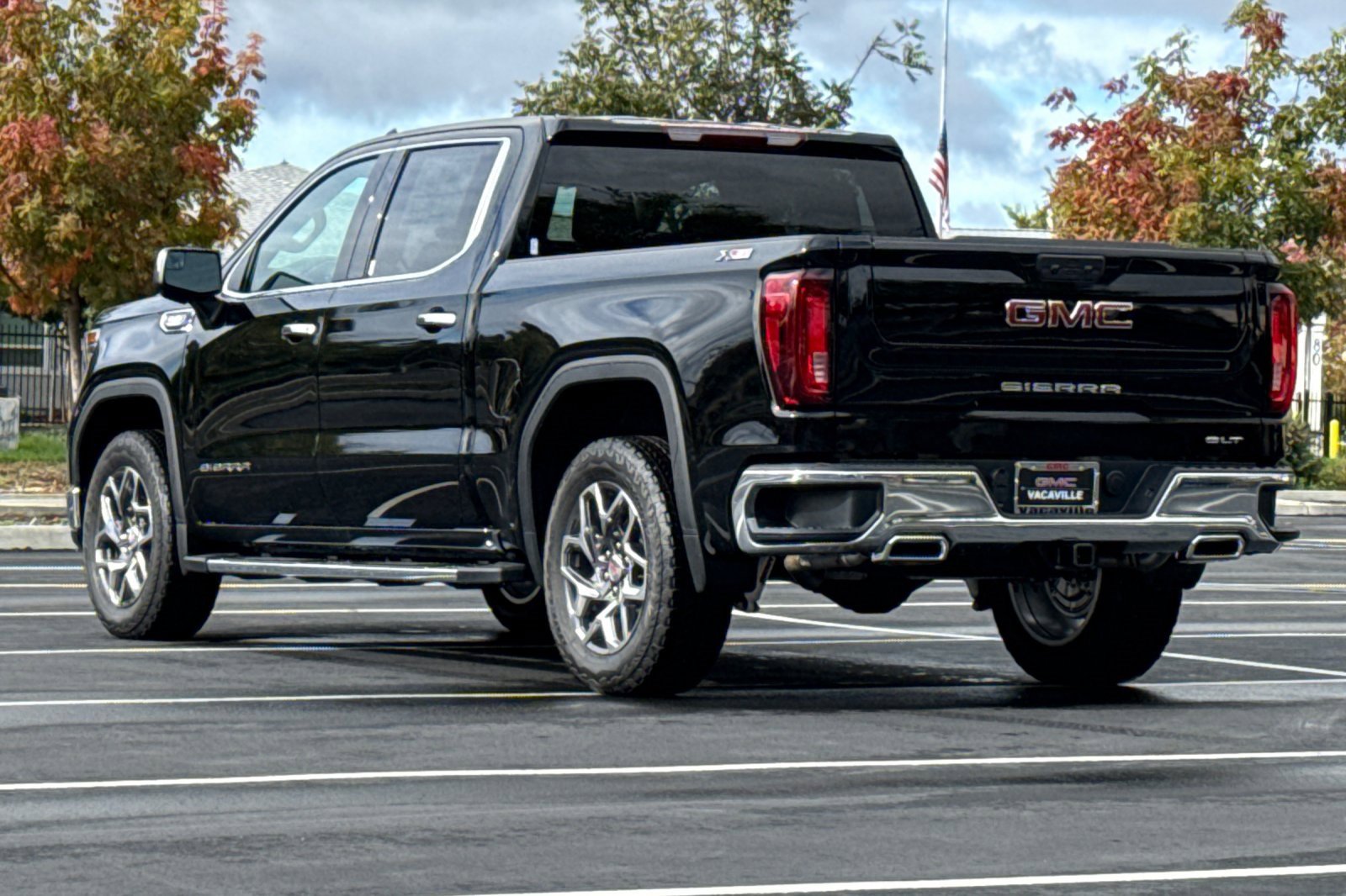 New 2026 GMC Sierra 1500 SLT w/ SLT Premium Package image 7