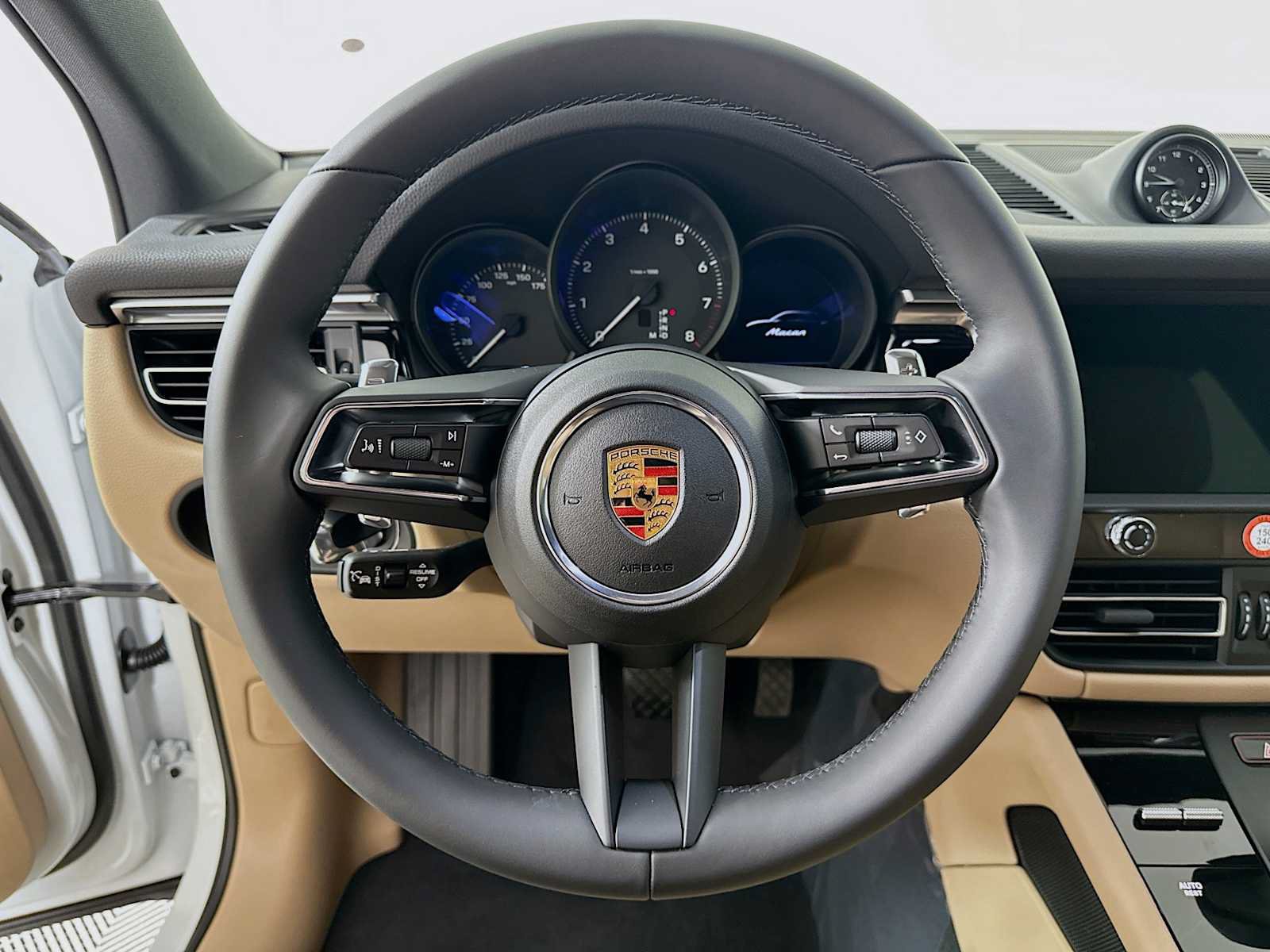 New 2026 Porsche Macan AWD/4WD image 14