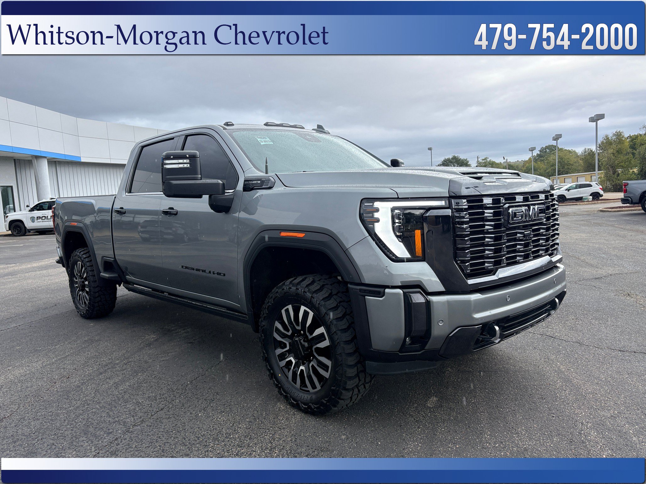 Used 2024 GMC Sierra 2500 Denali Ultimate AWD/4WD image 3