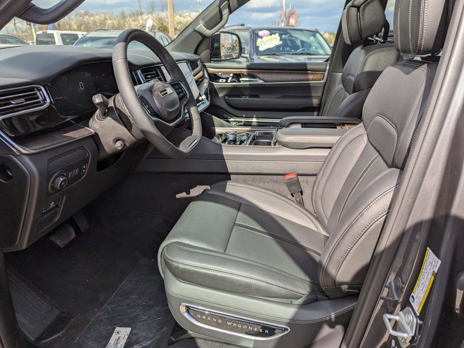 New 2024 Jeep Grand Wagoneer Series I w/ Convenience Group III image 15