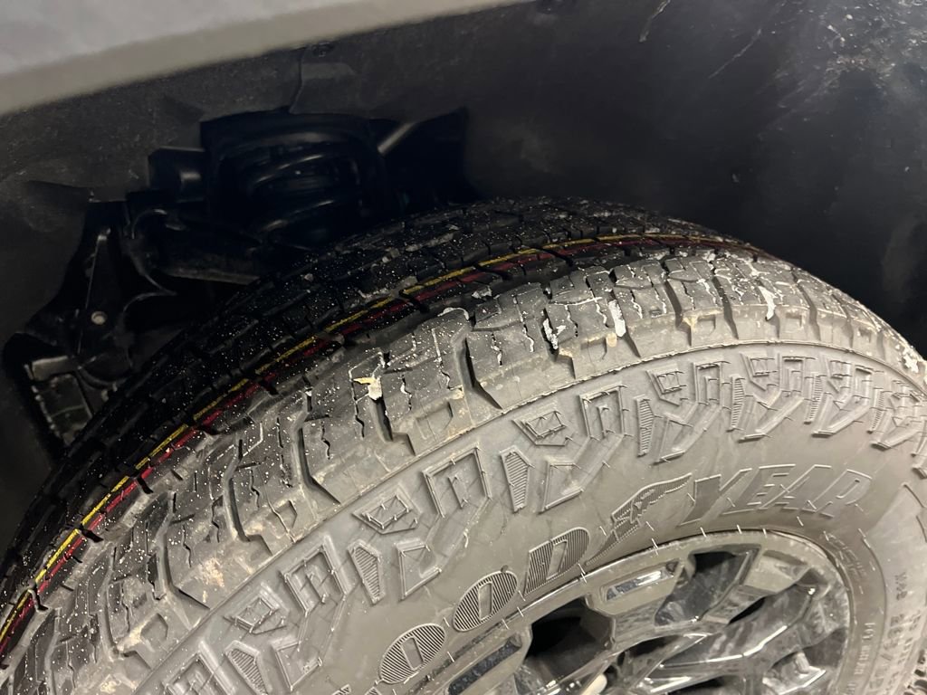 New 2026 GMC Canyon Elevation w/ Convenience Package image 10