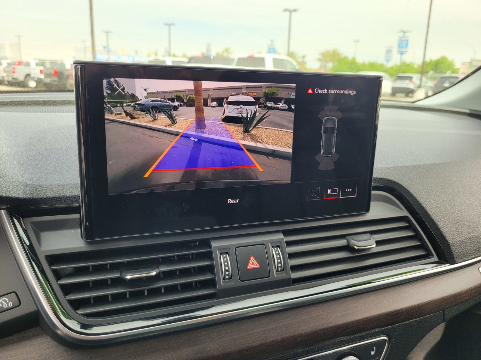 Used 2023 Audi Q5 2.0T Premium w/ Convenience Package image 18