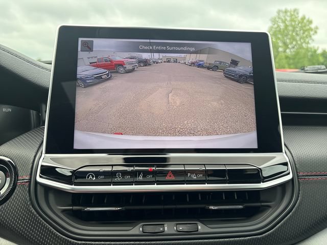 New 2026 Jeep Compass Trailhawk w/ Sun, Sound & Navigation Group AWD/4WD image 19