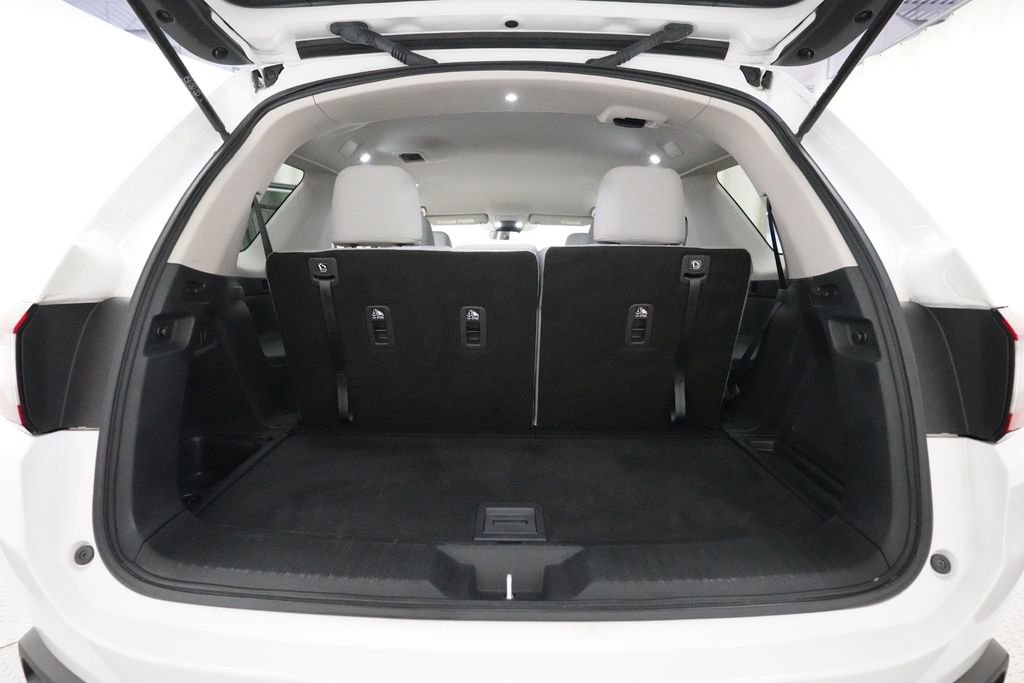Certified 2023 Honda Pilot LX image 10