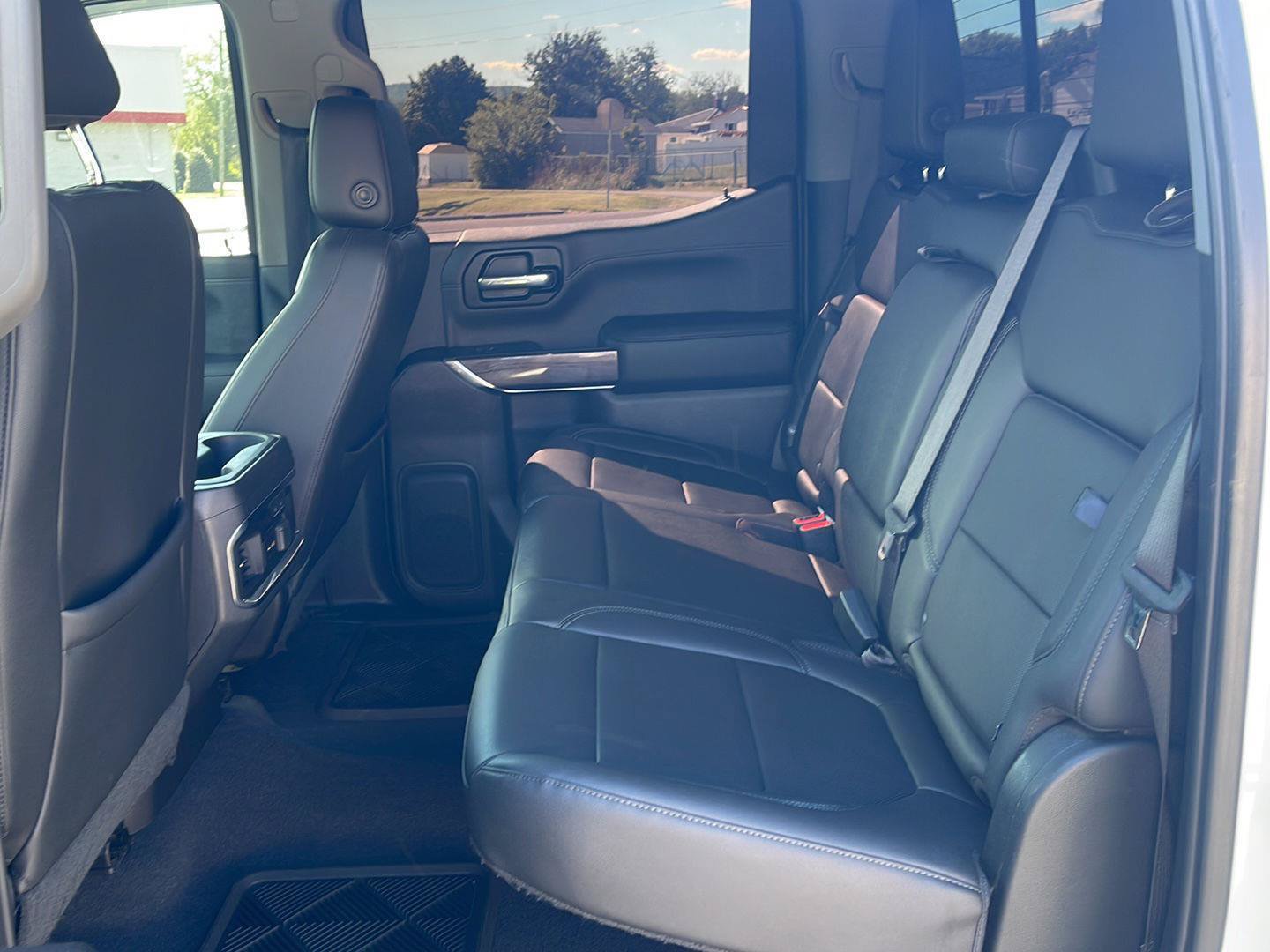 Used 2019 Chevrolet Silverado 1500 LTZ w/ LTZ Premium Package AWD/4WD image 11